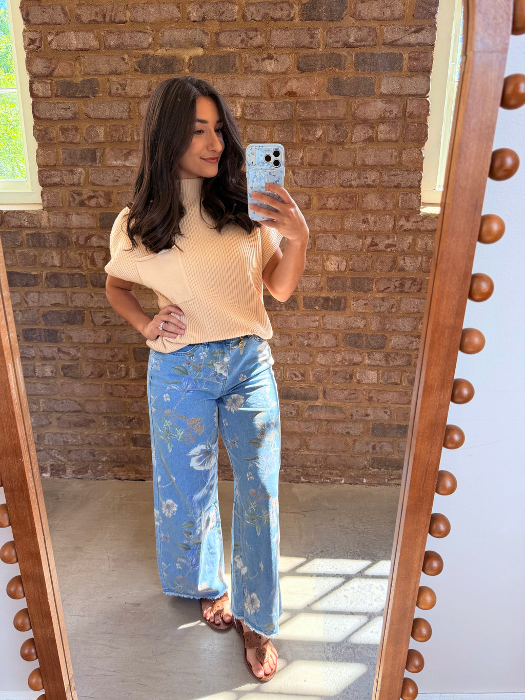 Floral Print Frayed Jeans