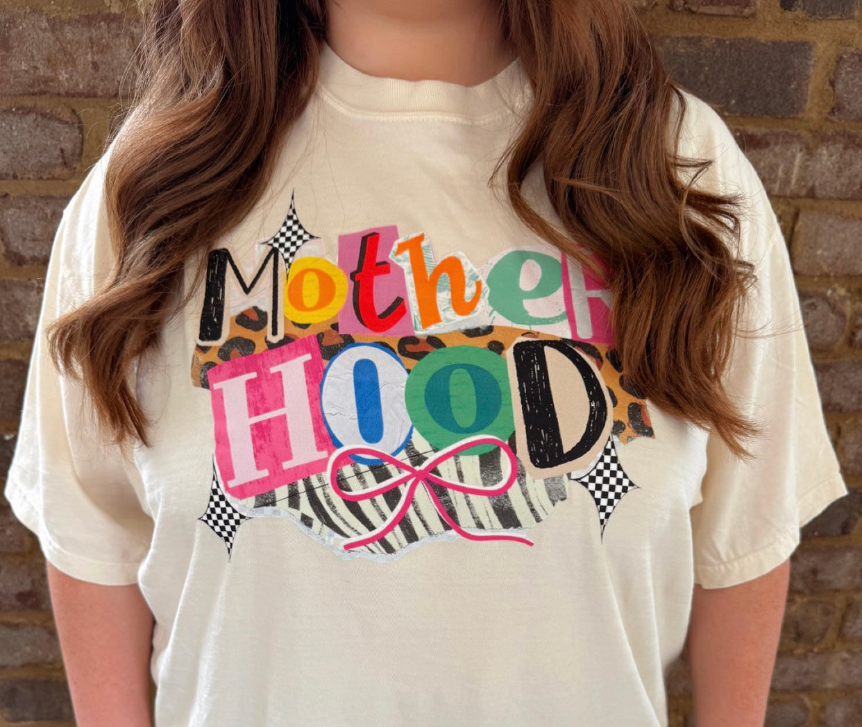Motherhood CC Graphic tee